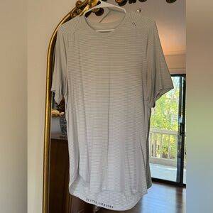 Men’s Lululemon License To Train Short Sleeve